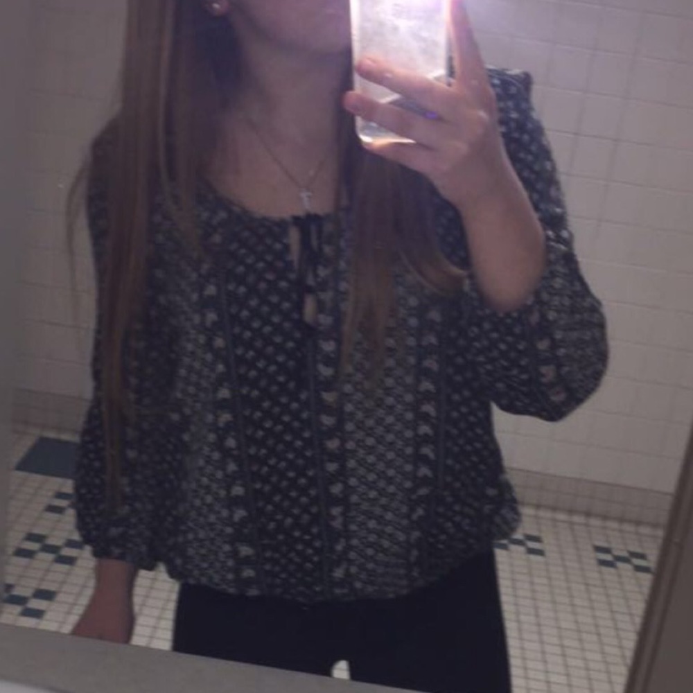 American Eagle Peasant Top